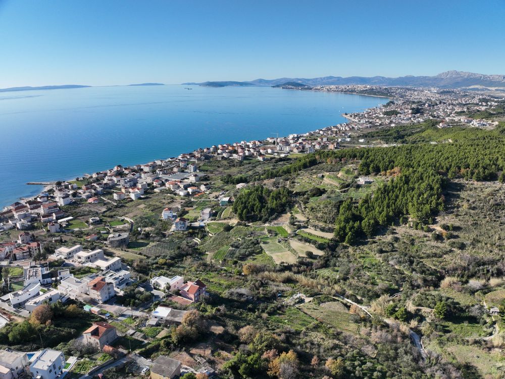 Sv. Martin, Podstrana: građevinsko zemljište s pogledom na more, 735 m²